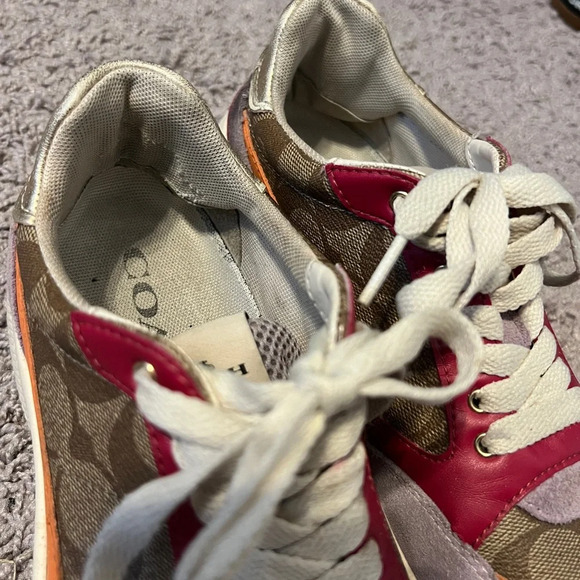Coach women’s C152 Sig Tech runner sneaker size 7.5 - Picture 6 of 10
